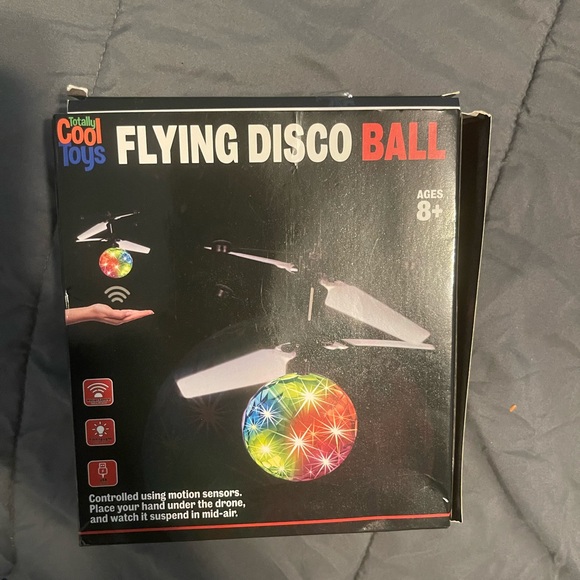 Flying disco ball - Picture 2 of 2